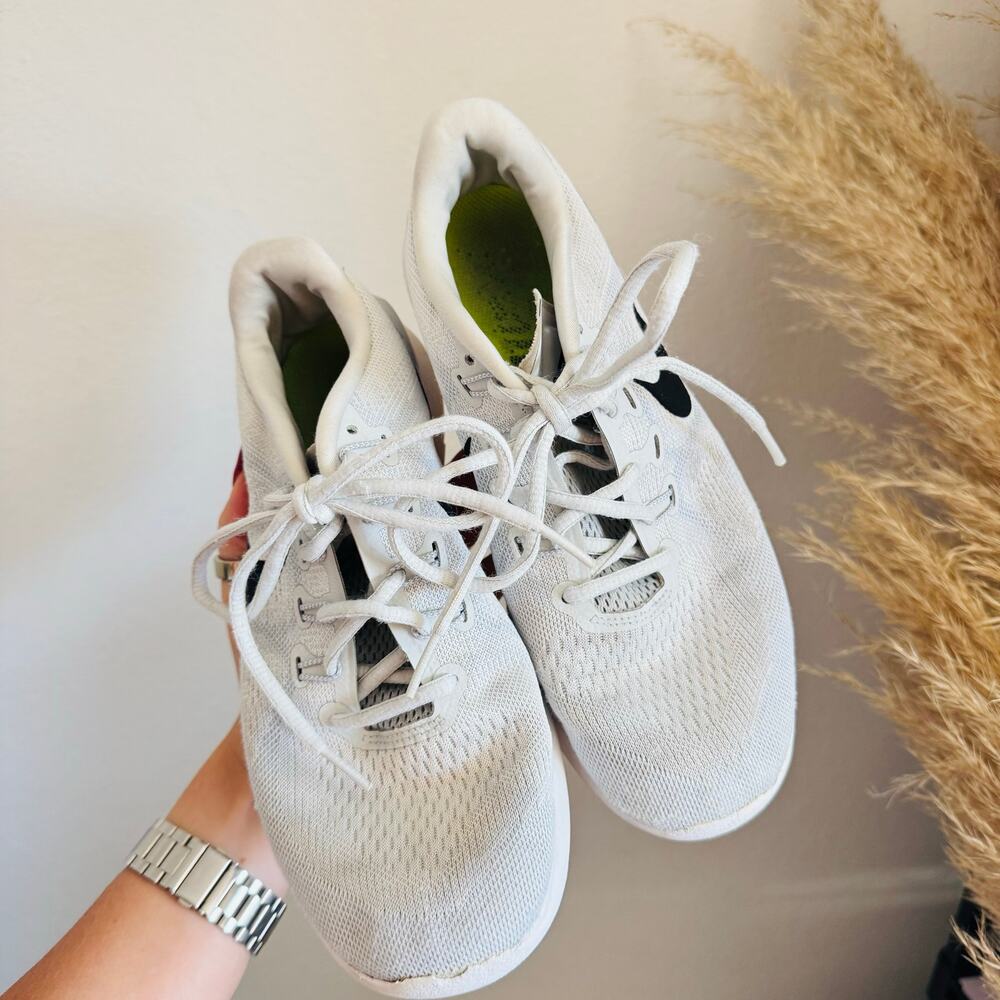 NIKE Free RN 2017 White Black Grey Logo Woven Lace Up $120 Running Gym Shoes 9 - Picture 10 of 12